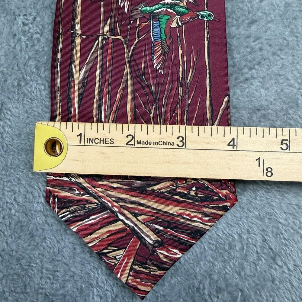 Ducks Unlimited Mens Silk Necktie Burgundy Mallard Duck Wildlife Scenic USA Made